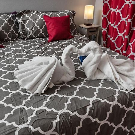 Urban Retreat 1Br With Free Park Leilighet Houston Eksteriør bilde